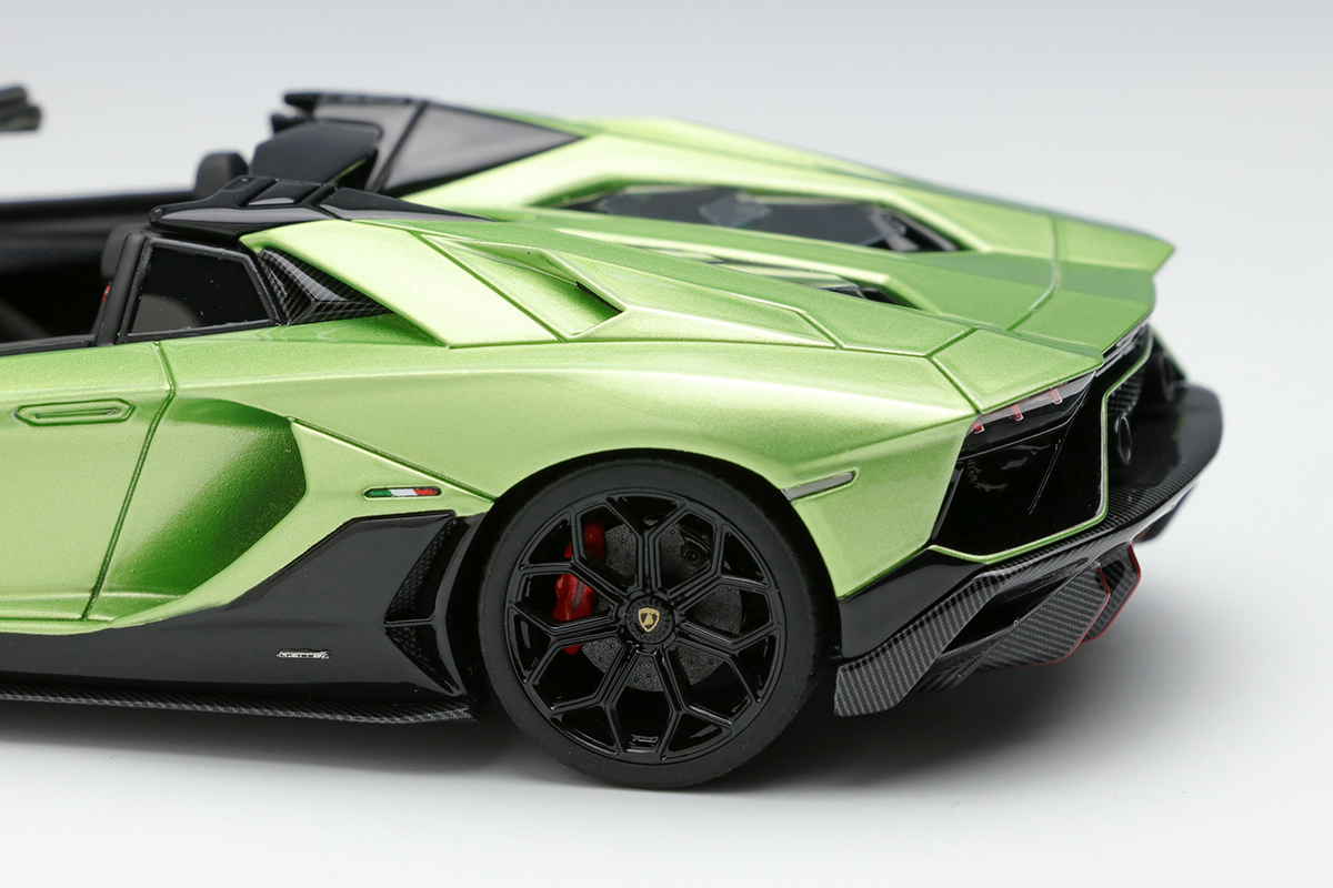 Make Up Co., Ltd. / Lamborghini Aventador LP780-4 Ultimae Roadster