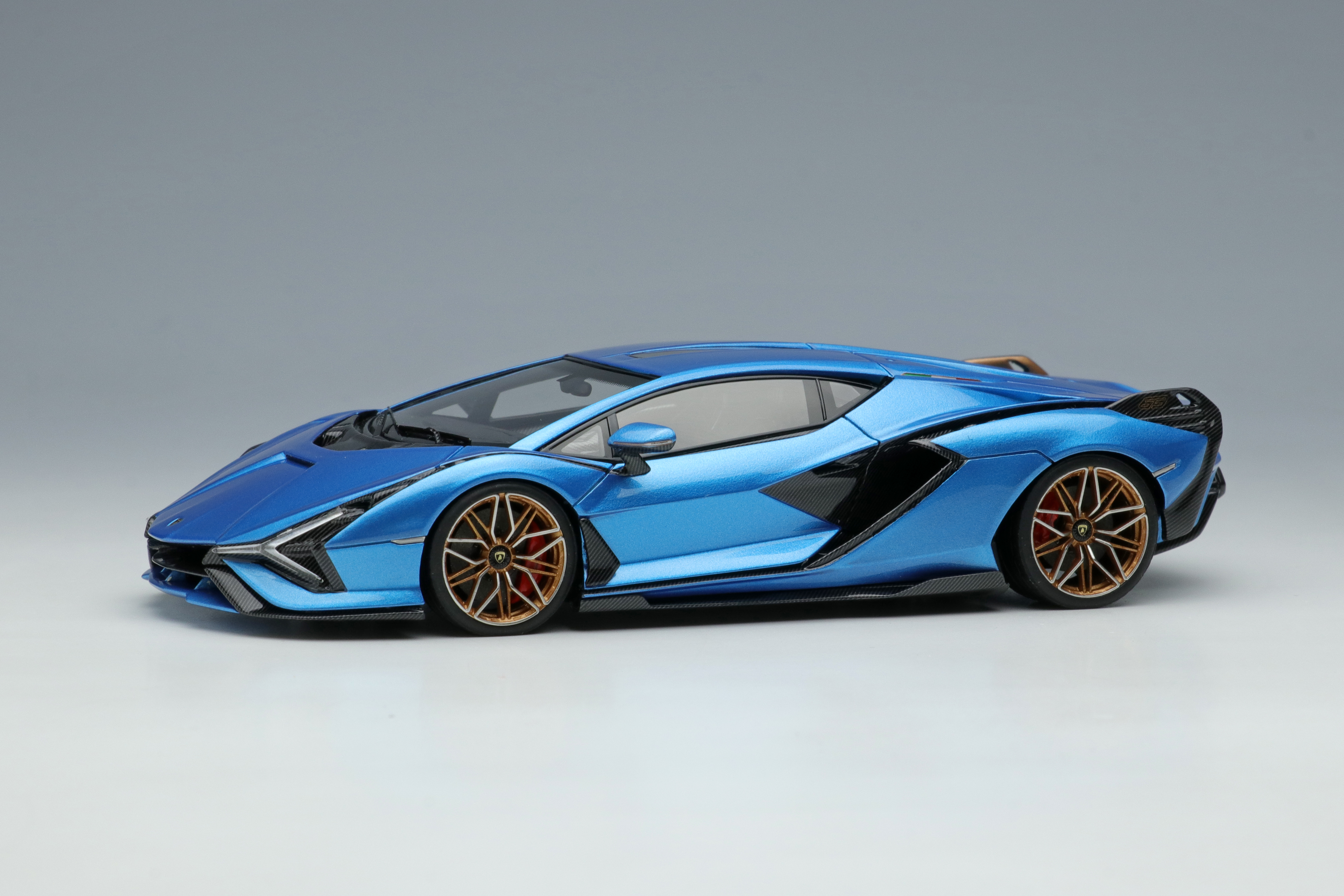 Make Up Co., Ltd. / Lamborghini Sian FKP 37 2019