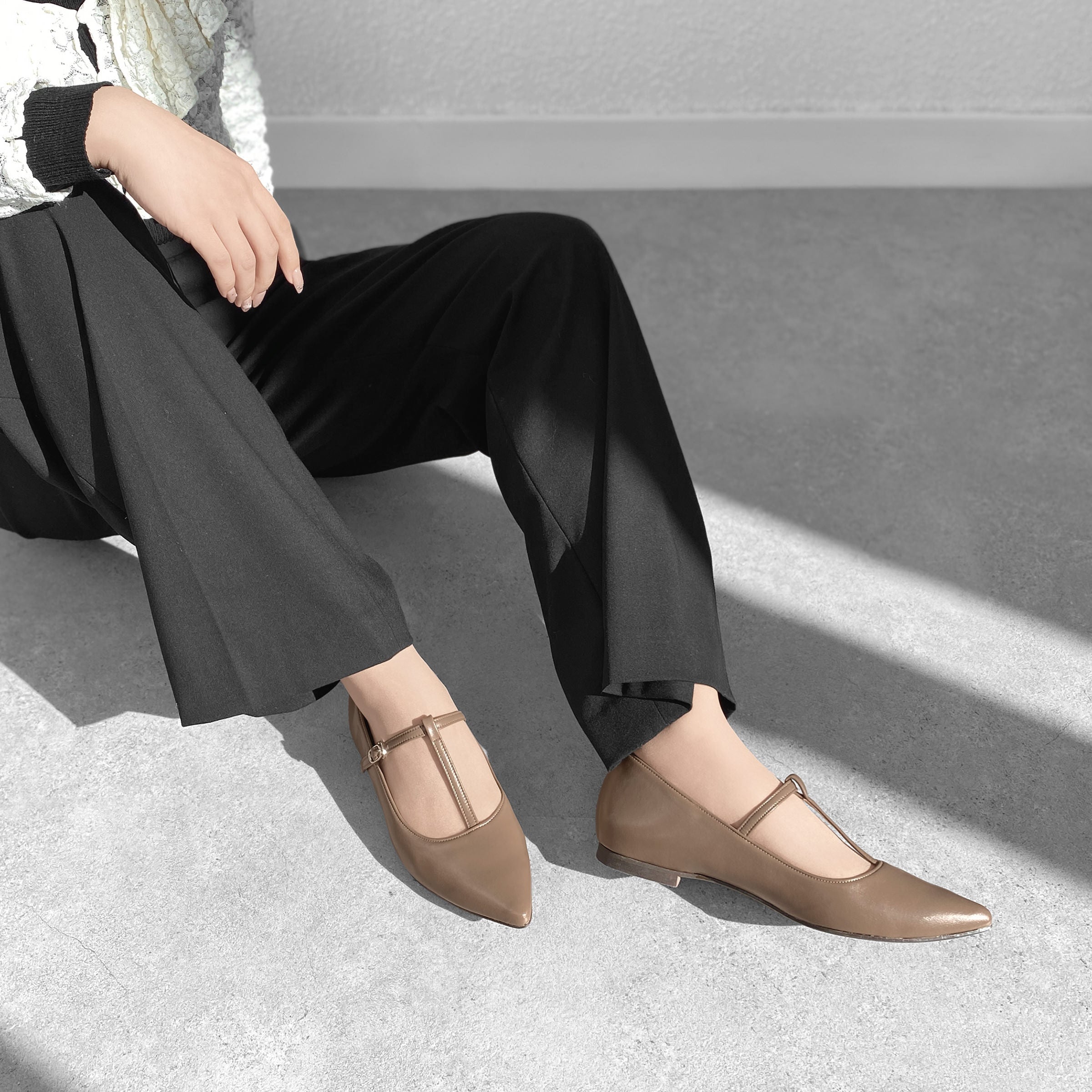 30%OFF：2025SS：Tストラップ フラットシューズ（4796）ダークグレー