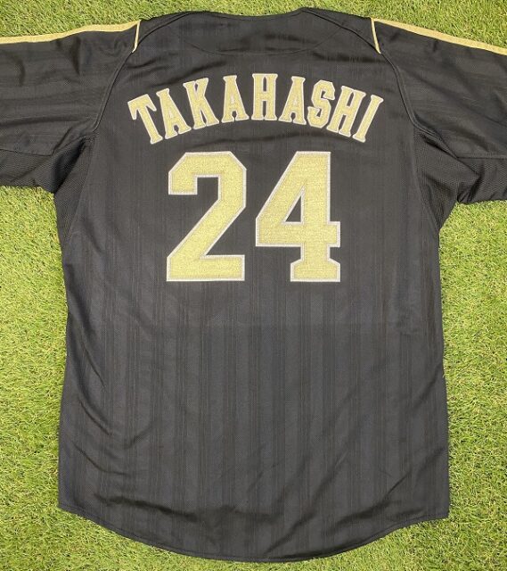 読売ジャイアンツ高橋由伸選手」 10年前の巨人の限定ユニフォームへの
