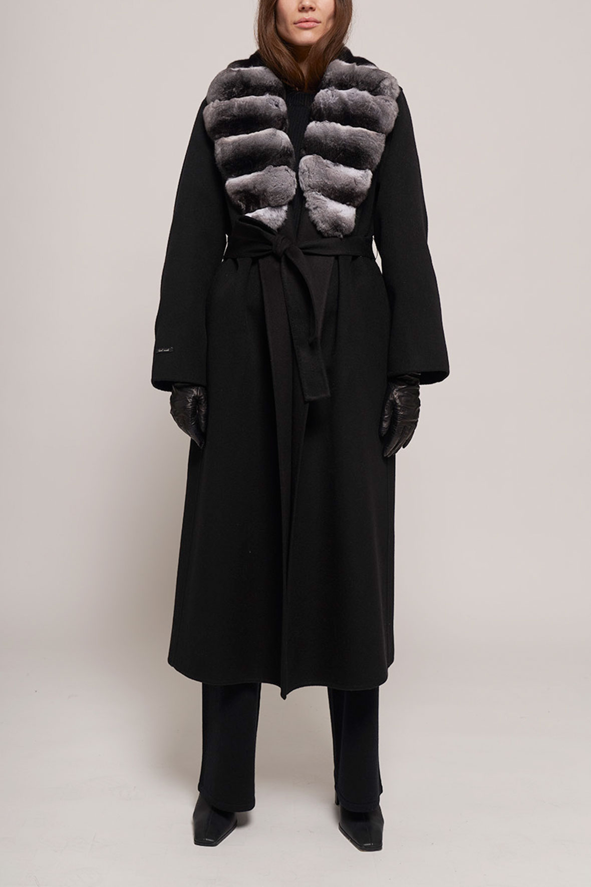 Loro Piana cashmere fabric coat with chinchilla collar - Manzoni24