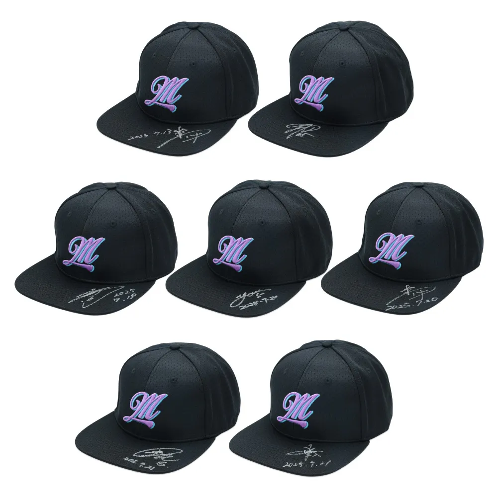 オンラインストア限定】8/13(水)～17(日)直筆サイン入り7月ヒーロー