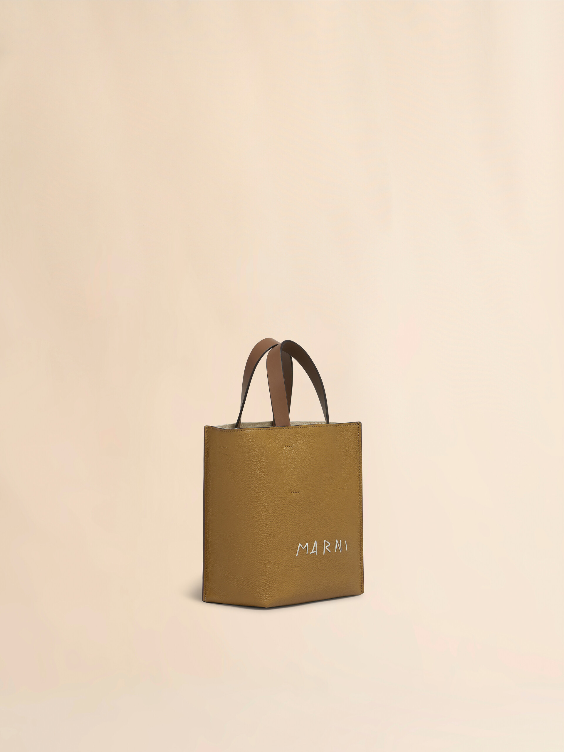 ブラウン カラーブロック レザー製 Museo Soft ミニバッグ、マルニメン