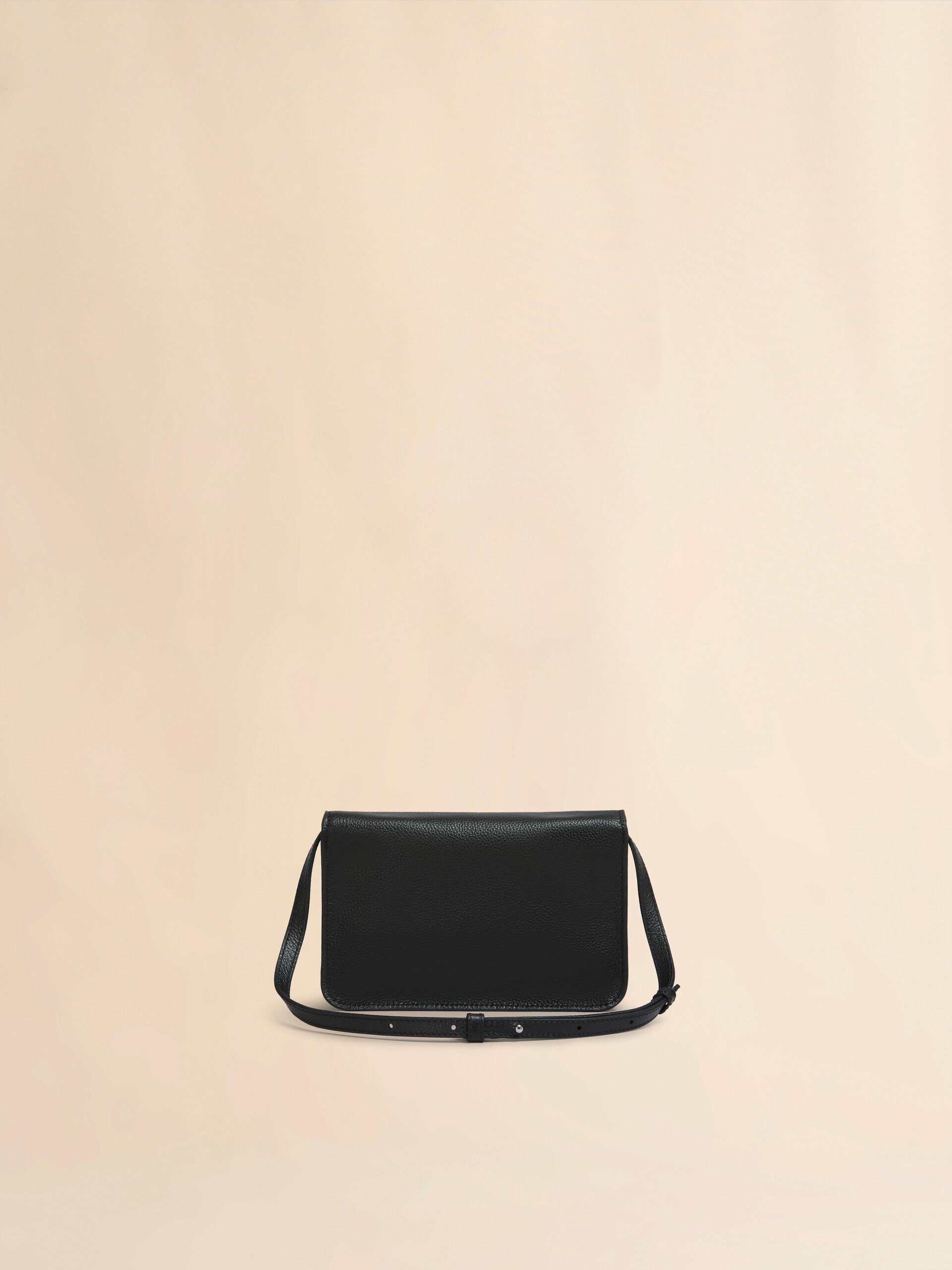 ブラック レザーショルダーバッグ、マルニメンディング刺繍入り | Marni