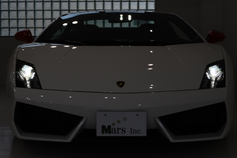 ランボルギーニ ガヤルド LP560-4 eギア 4WD ビアンコ・ロッソ 正規