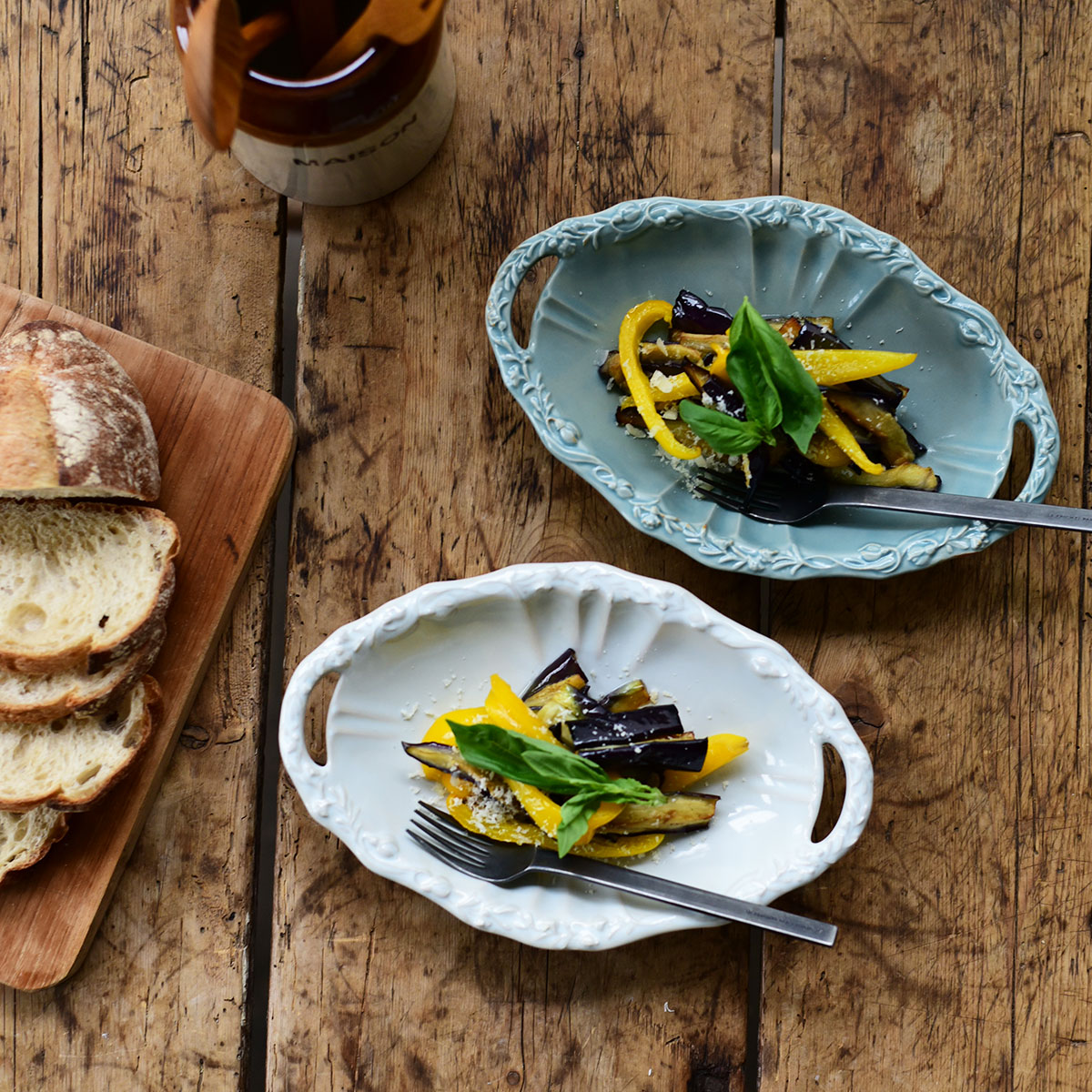 レコメンド :: 植物モチーフの器 :: ファネット - マルミツウェブ