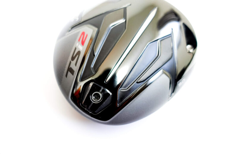タイトリストTSi2ドライバー試打評価｜飛ばして尚且安定させるなら