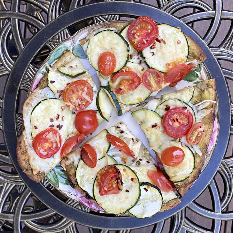 Naan Pizza with Pesto, Zucchini, & Tomatoes