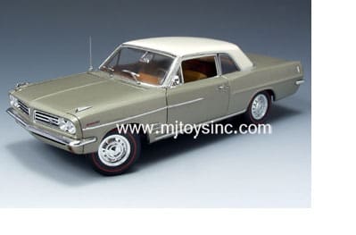 HIGHWAY 61 1:18 1963 PONTIAC LEMANS COUPE - M & J Toys Inc. Die
