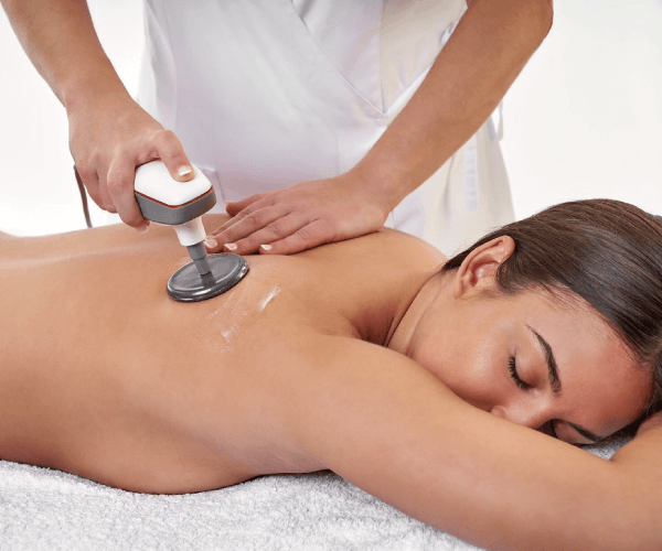 脂肪吸引のダウンタイムを短くする？イントラシュアの効果や施術方法