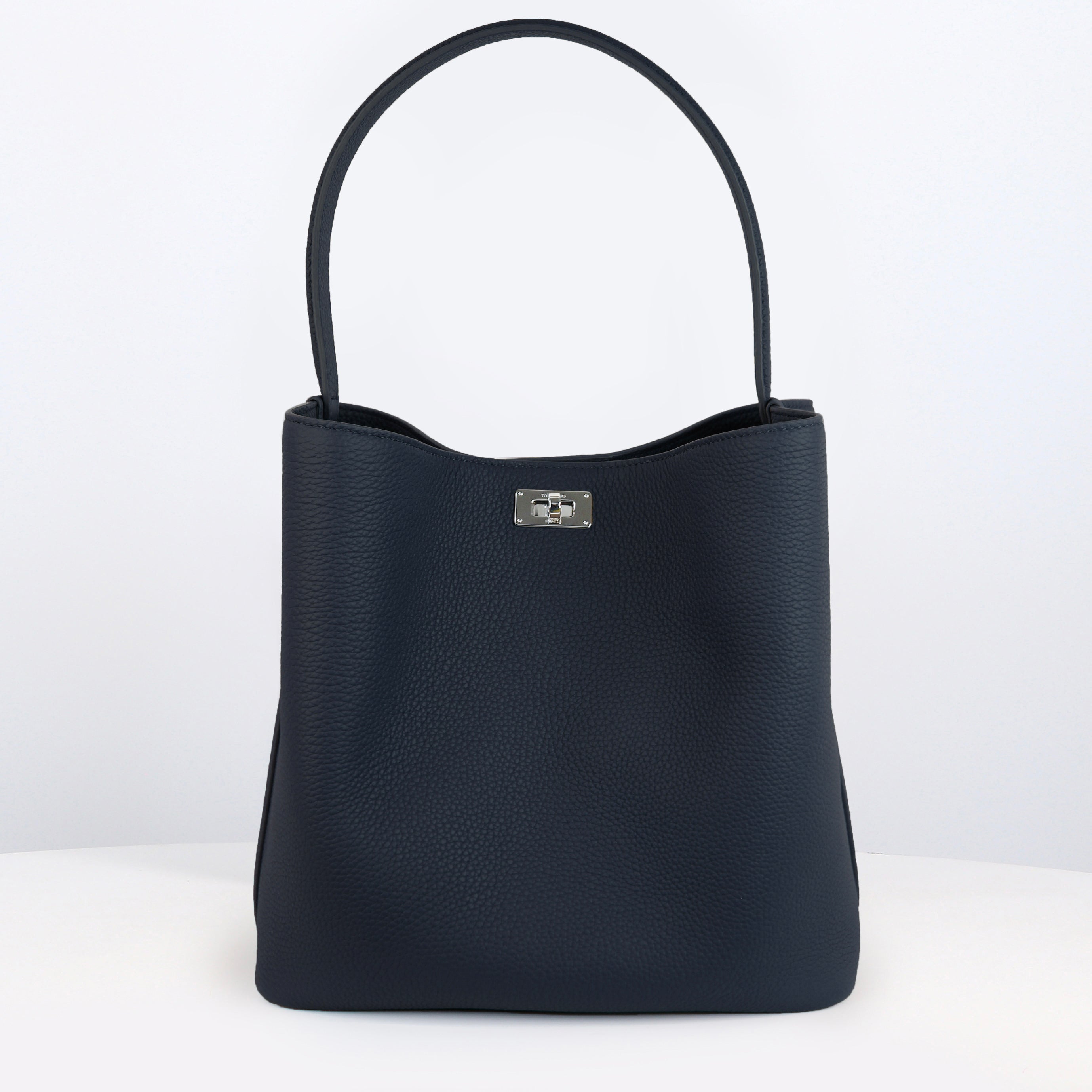 ミチノ・パリ：バケットバッグのオデオンバッグ