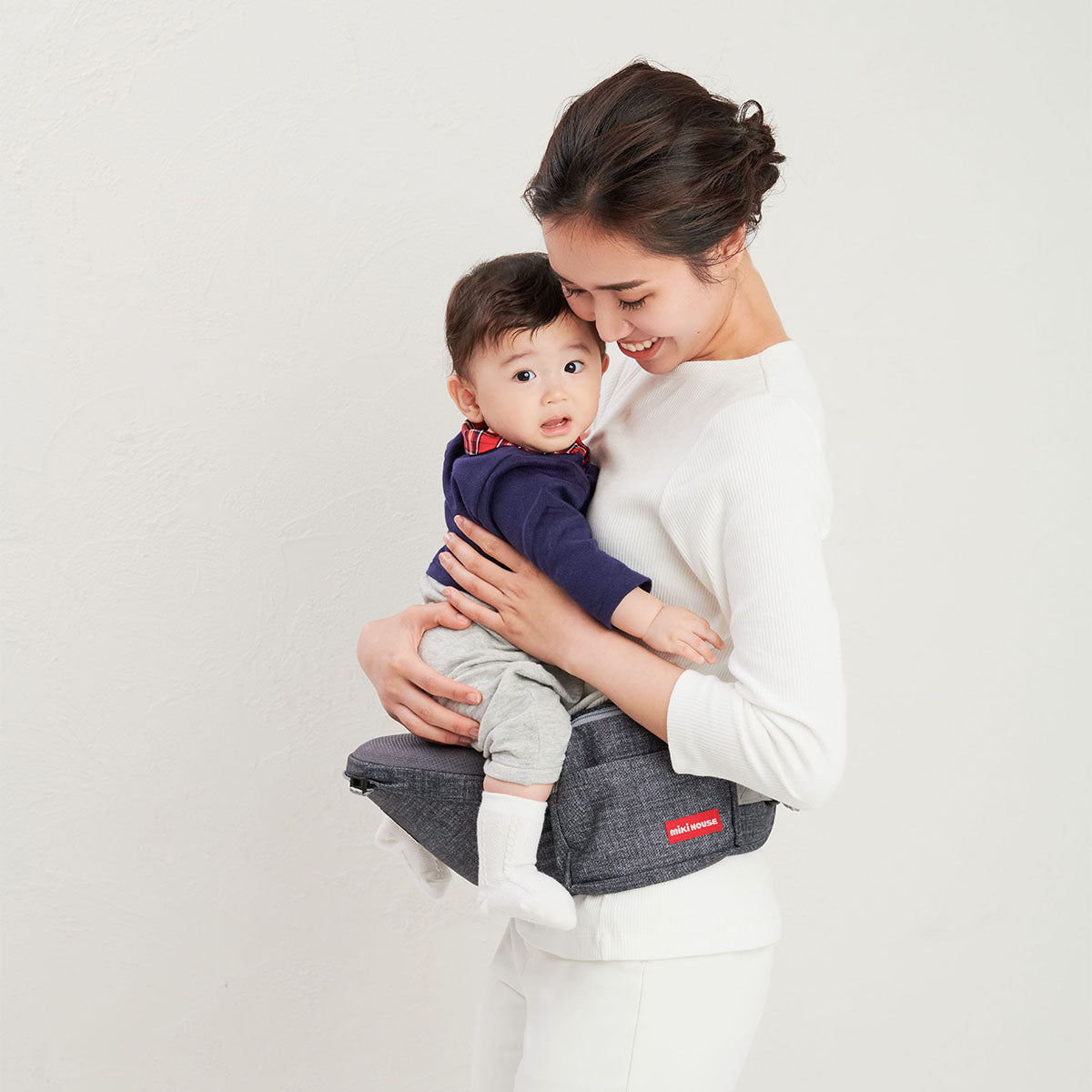 ミキハウス×ポグネー ベビーキャリア – ミキハウスオフィシャルサイト