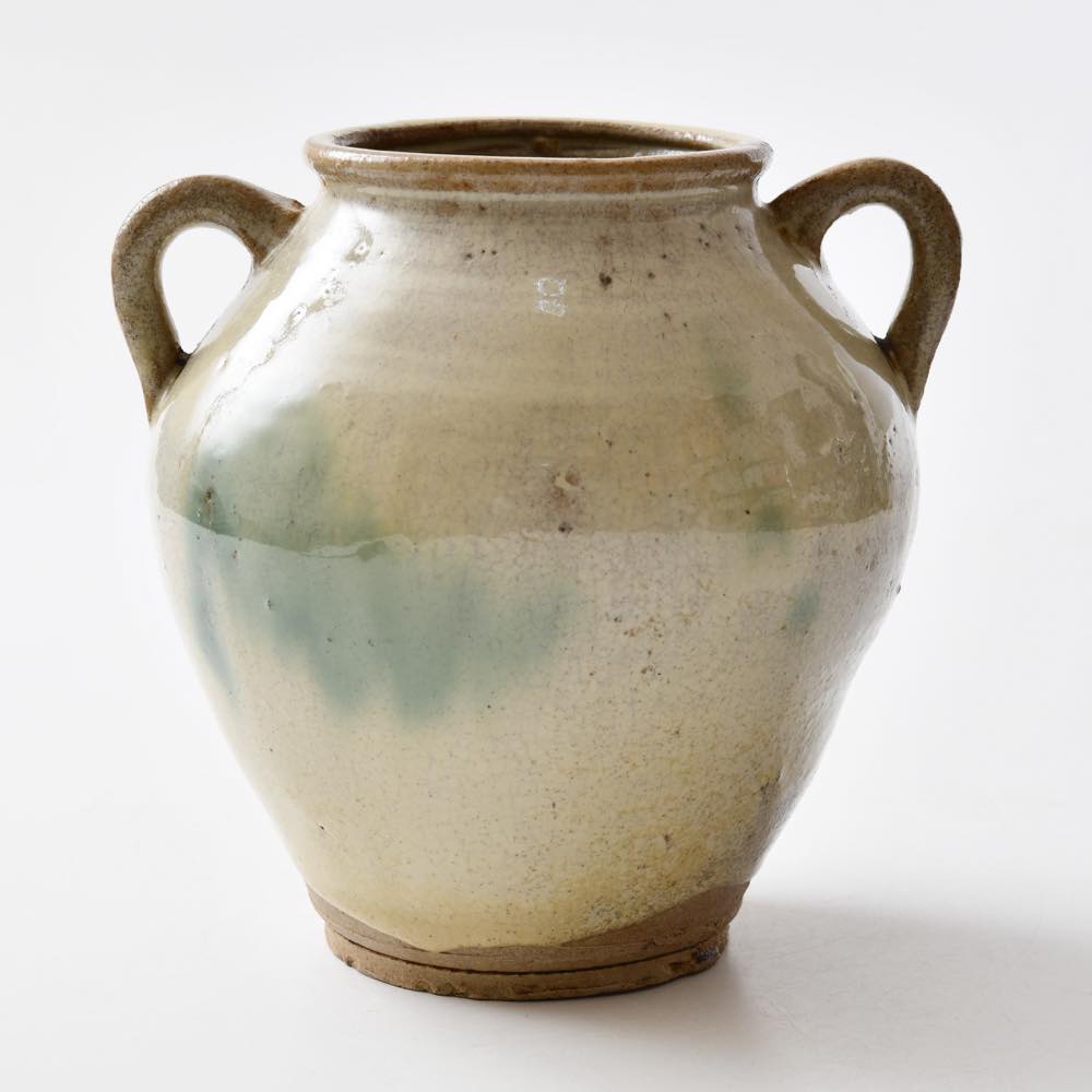 中国 雲南省 華寧 白釉双耳花瓶 ｜ みんげい おくむら （日本と世界の