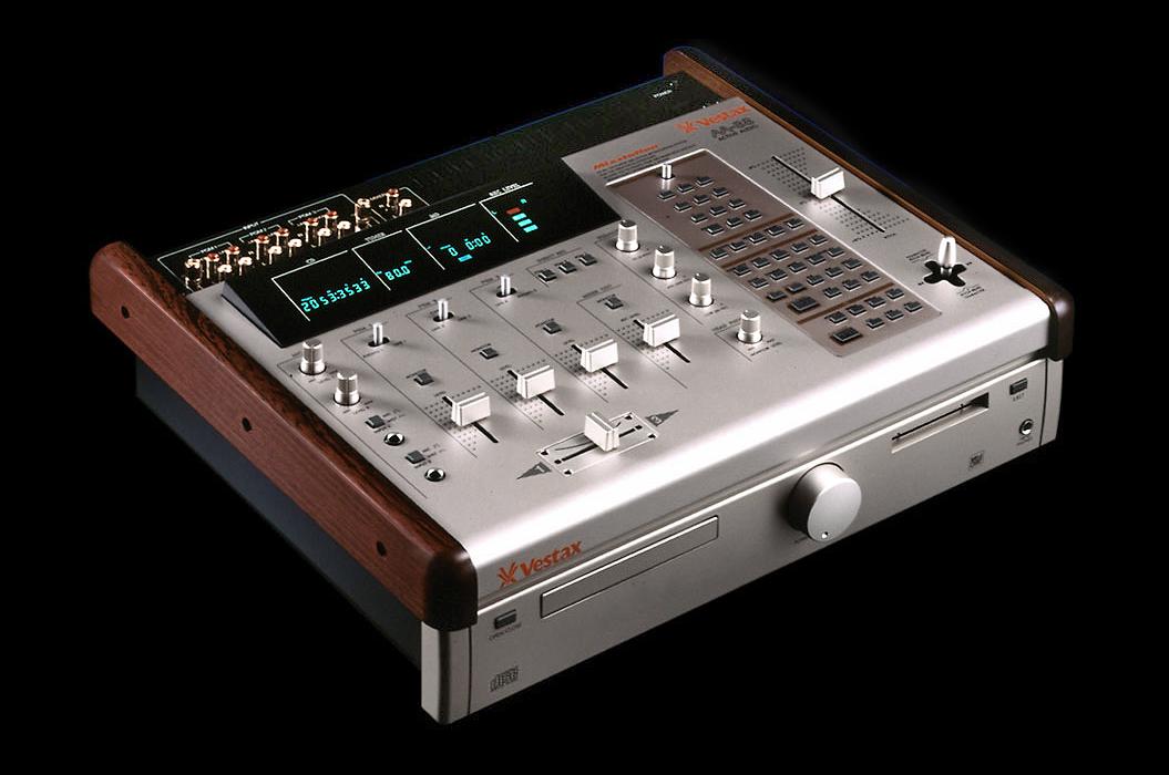 Vestax AA-88 [MiniDisc Wiki]