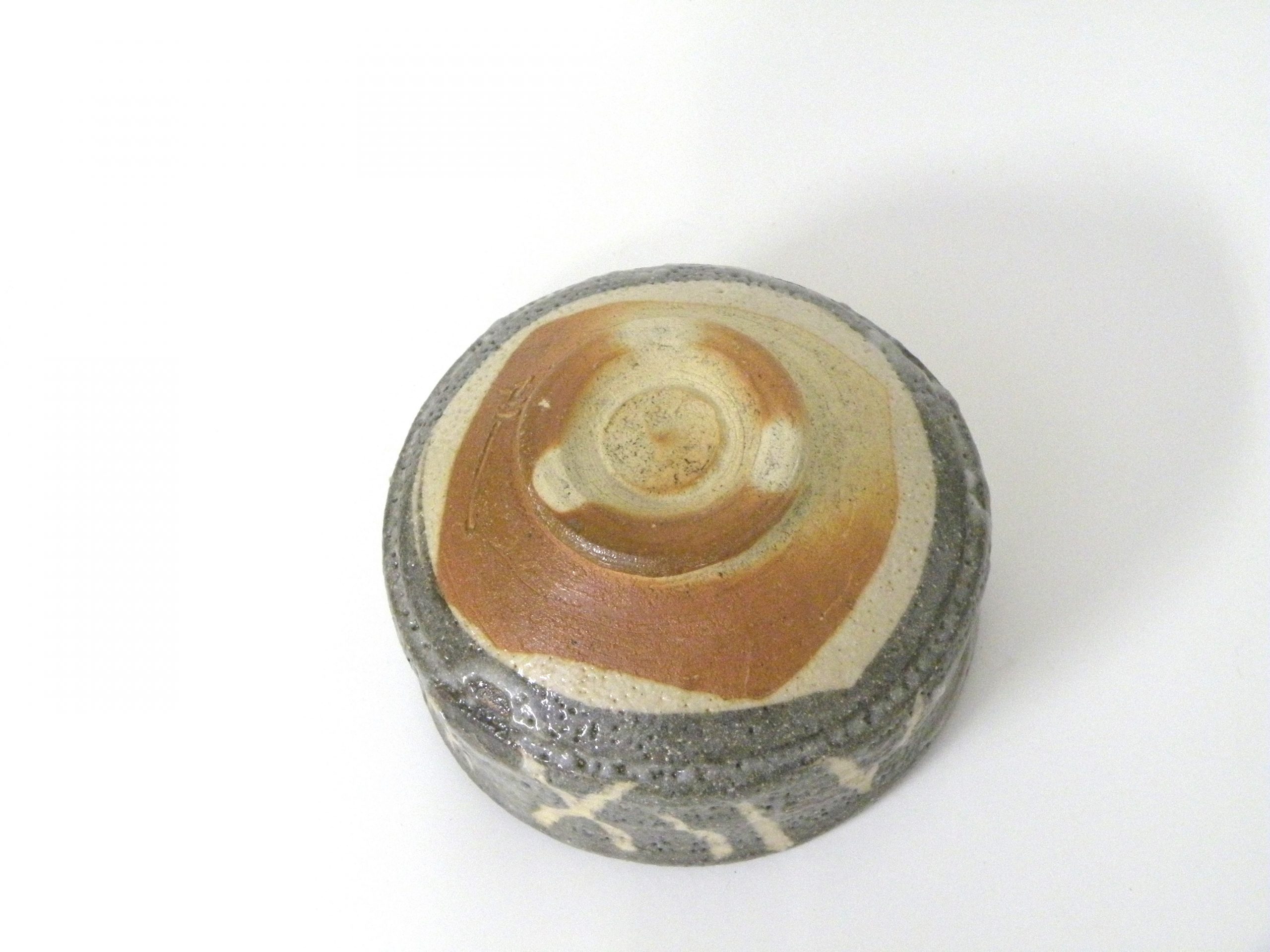 美濃焼伝統工芸品協同組合 | 鼠志野抹茶茶碗