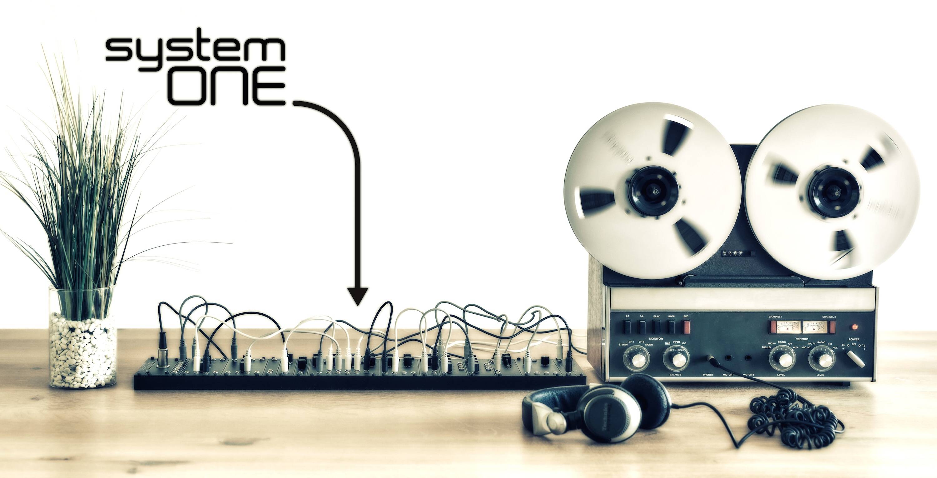 薄型スタイリッシュなモジュラーシンセ Seismic Industries SystemONE