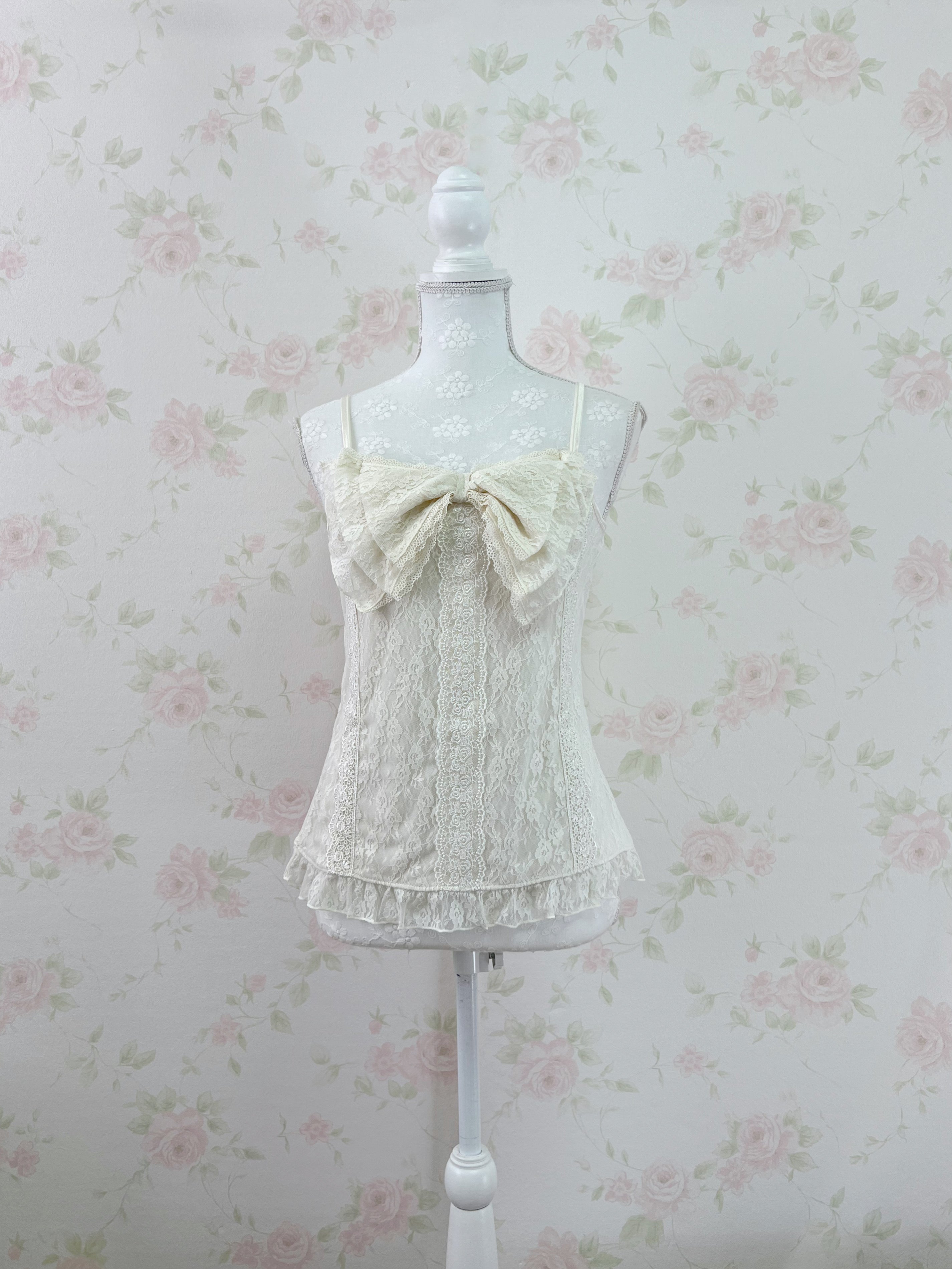 axes femme Y2K Big Bow Lace Camisole (Ivory) – MultiPal Store