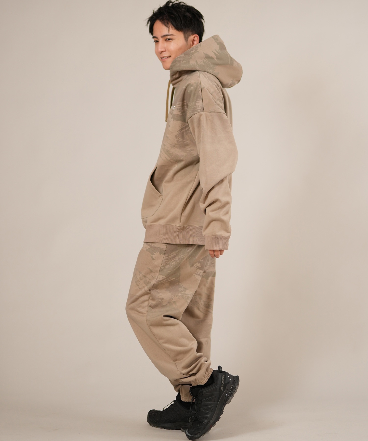 RVCA ルーカ プルオーバー パーカー メンズ バックプリント ロゴ 裏