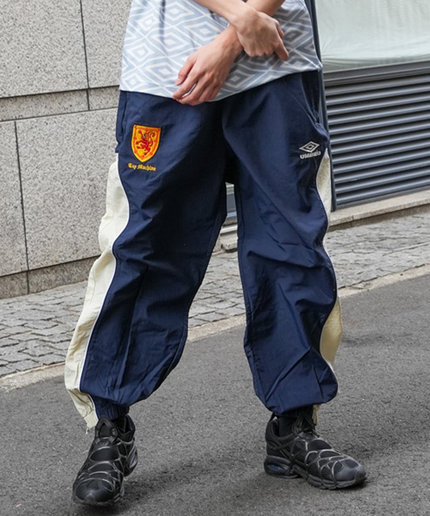 ムラサキスポーツ限定】UMBRO アンブロ × TOY MACHINE トイマシーン