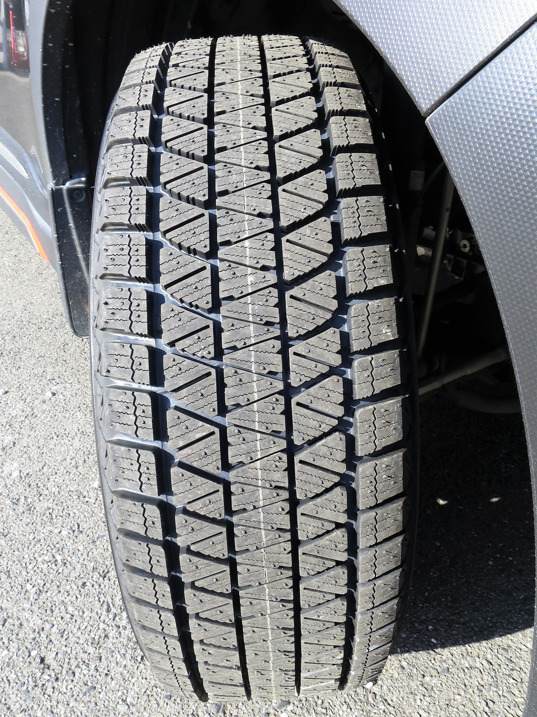 スバル フォレスターにBLIZZAK DM-V3を装着 | スバル フォレスター