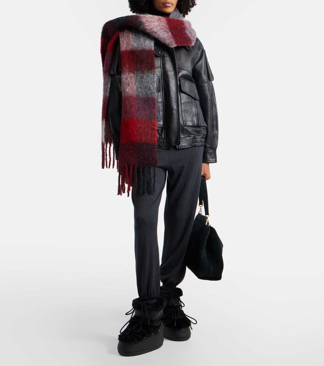 Icon Low snow boots in black - Moon Boot | Mytheresa