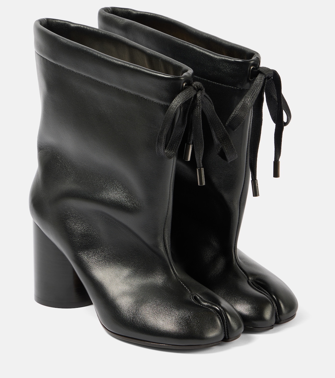 Tabi drawstring leather ankle boots in black - Maison Margiela