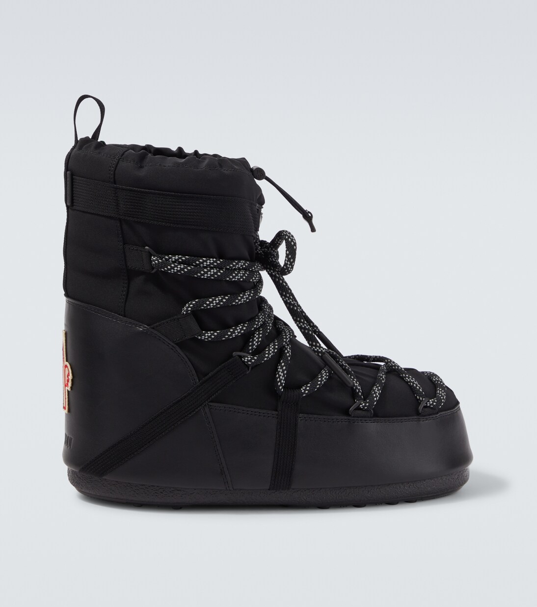 x Moon Boot Icon Low snow boots in black - Moncler Grenoble