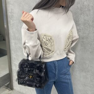 Mame Kurogouchi】コード刺繍スウェット！ | OBLIGE womens blog