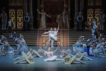 新国立劇場バレエ団オフィシャルDVD BOOKS 新シリーズ[最新バレエ名作