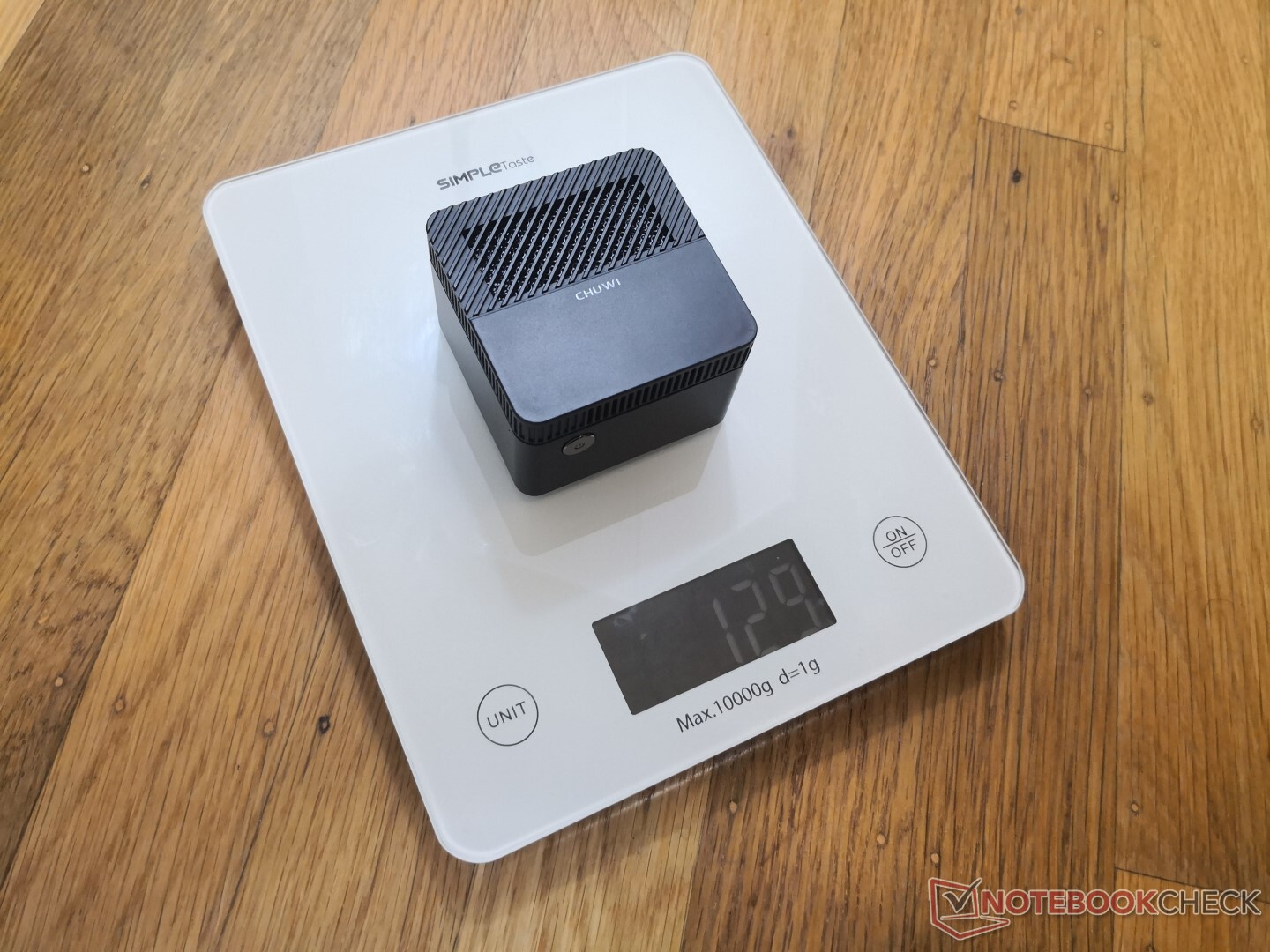 Chuwi LarkBox Celeron J4115 Review: A 4K Mini PC So Small, It's