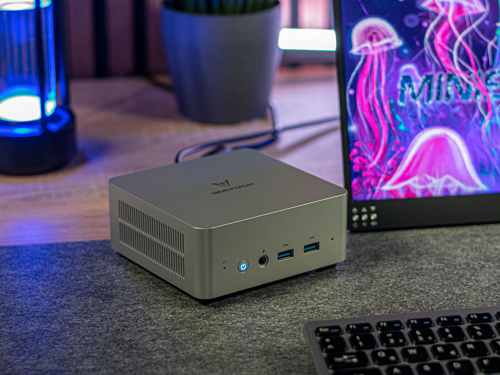 Minisforum Venus Series UN1245 review: A powerful mini PC with an