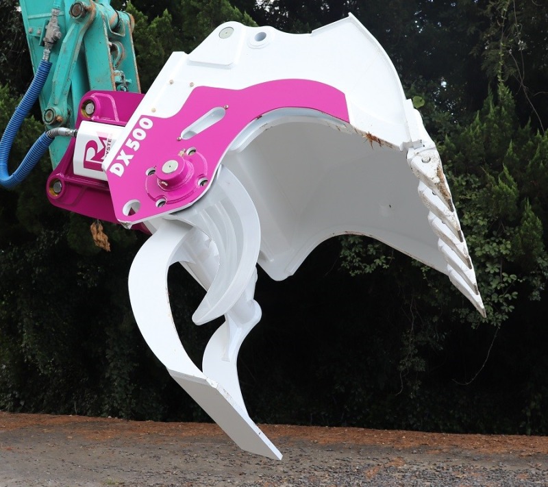 松本システム フェラーバンチャザウルスDX、林機展で実演│