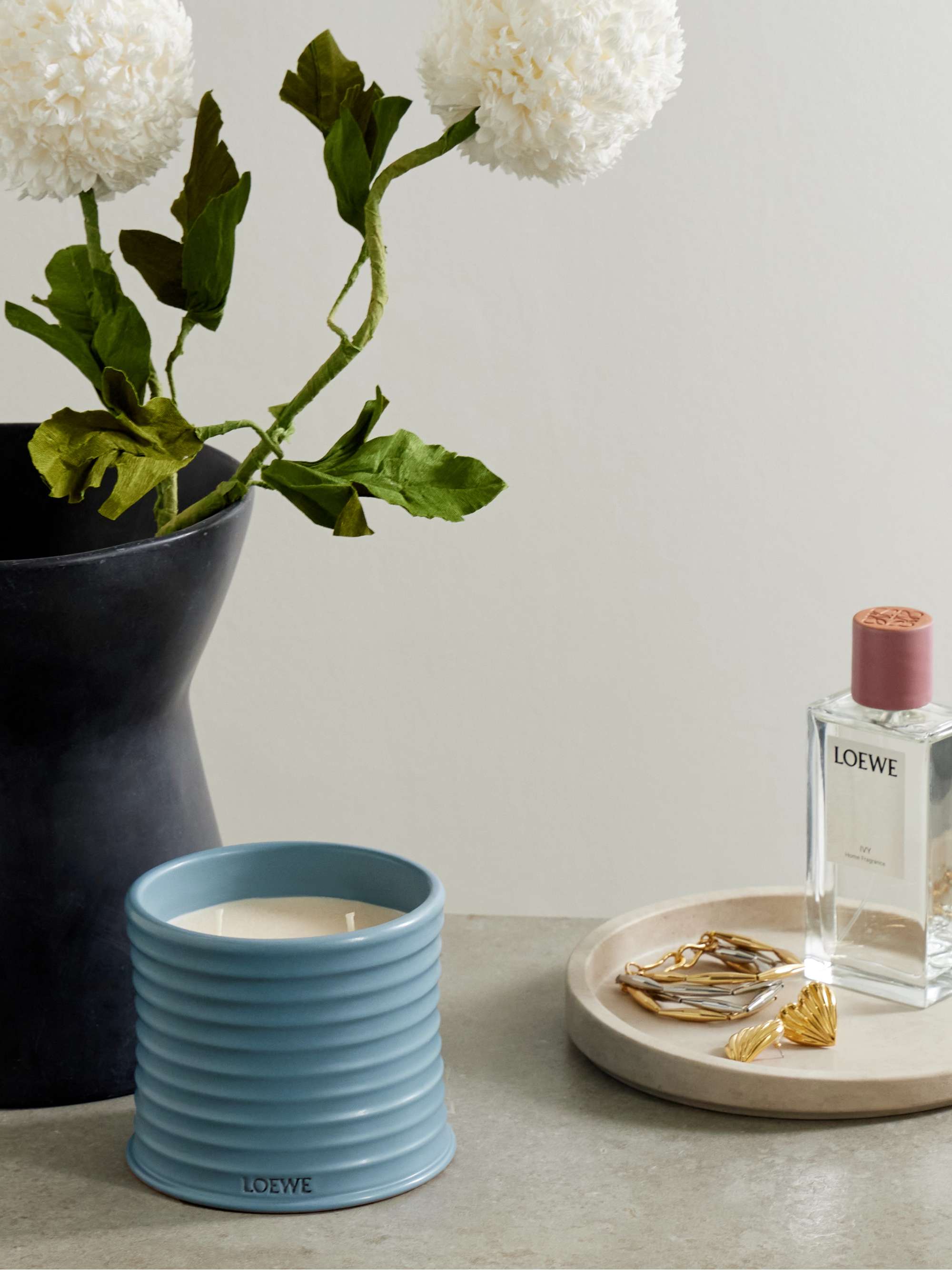 LOEWE PERFUMES Cypress Balls medium scented candle, 610g | NET-A