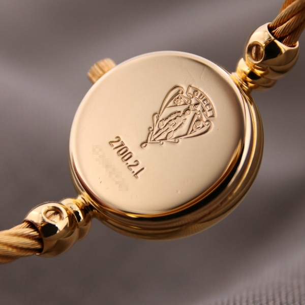 GUCCI ヴィンテージ グッチ 2700.2.L クォーツ 中古 レディース 1990