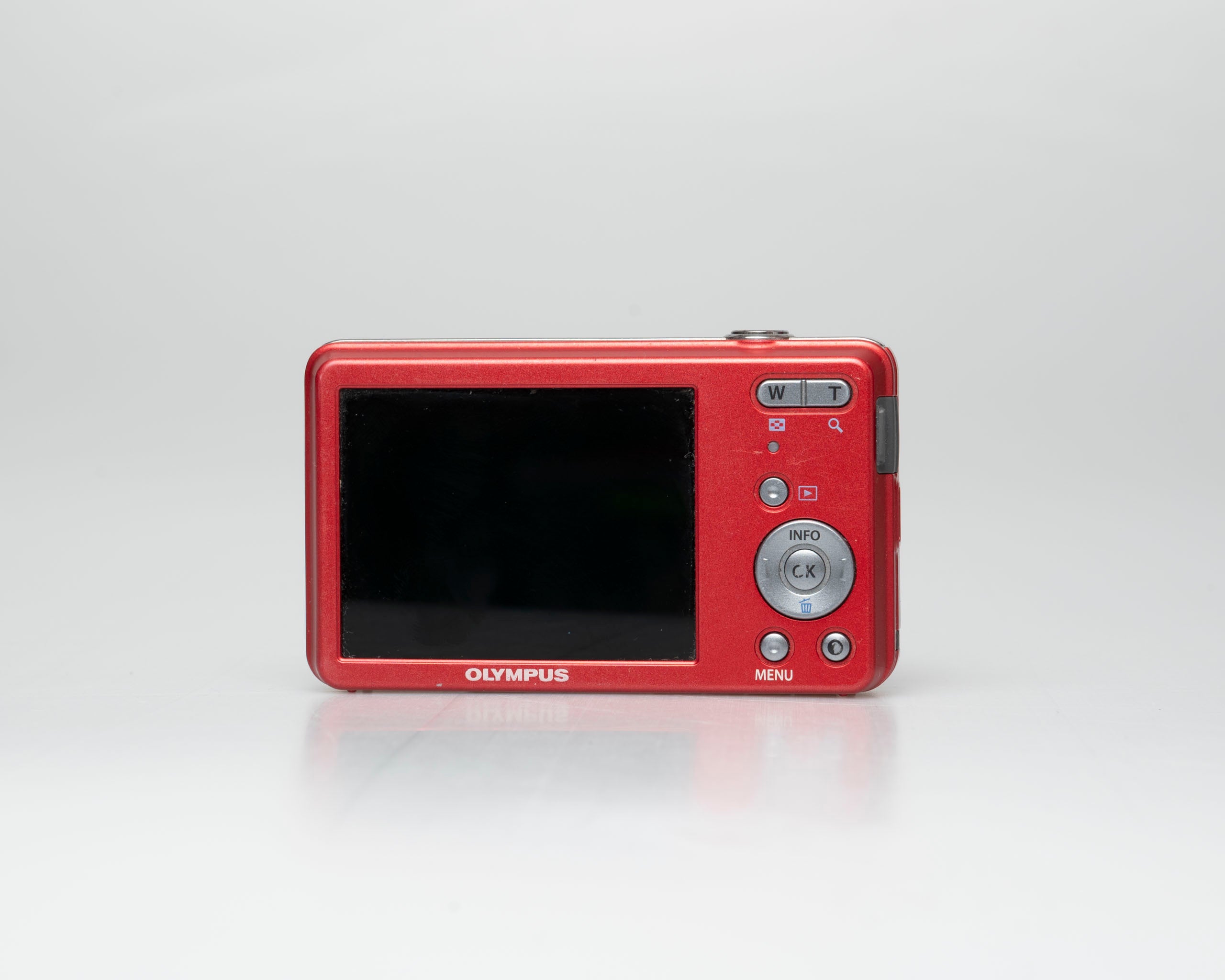 Olympus VG-110 12MP digicam w/ 8GB SD card + battery + charger