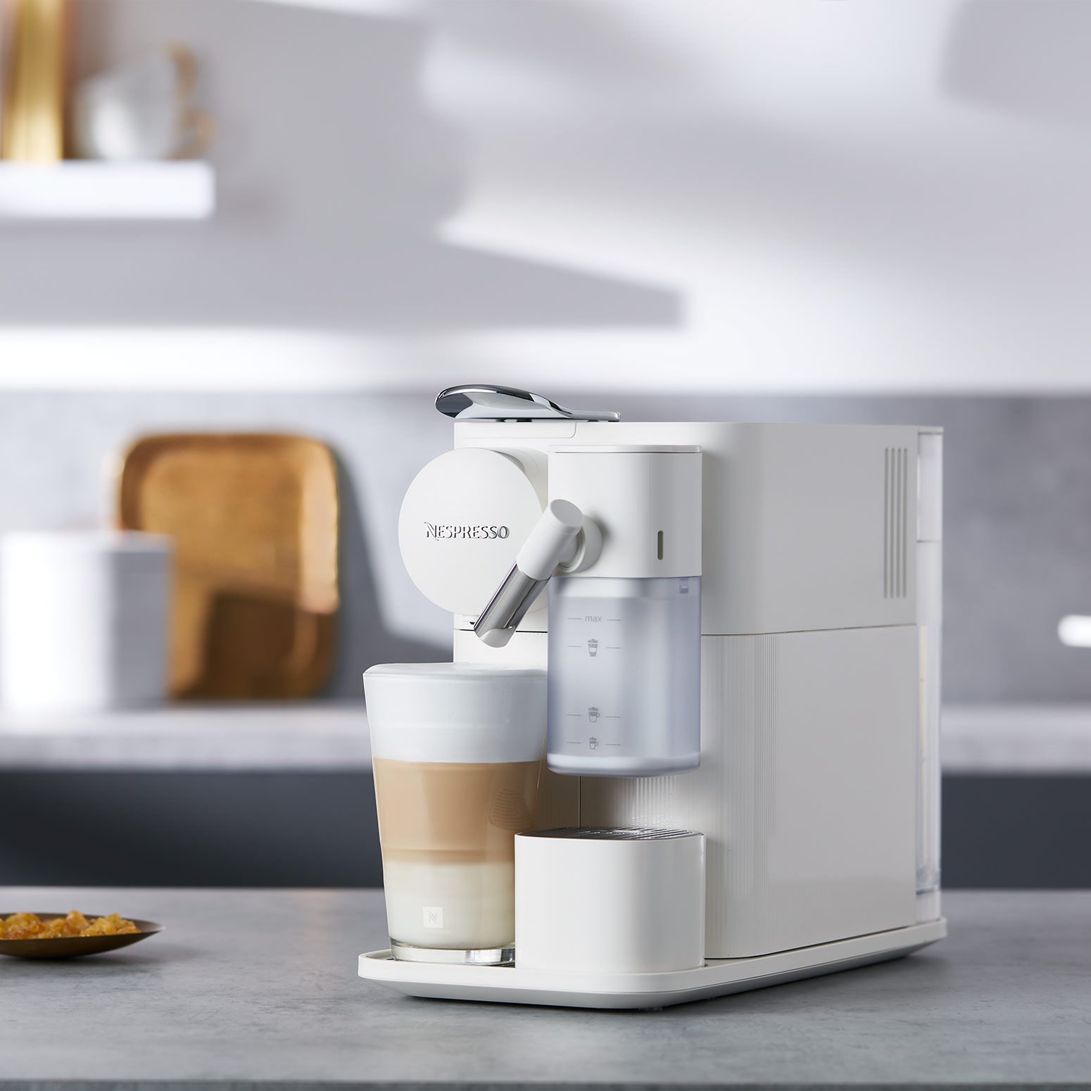 珈琲 Nespresso Lattissima One Plus ホワイト ラティシマ・ワン