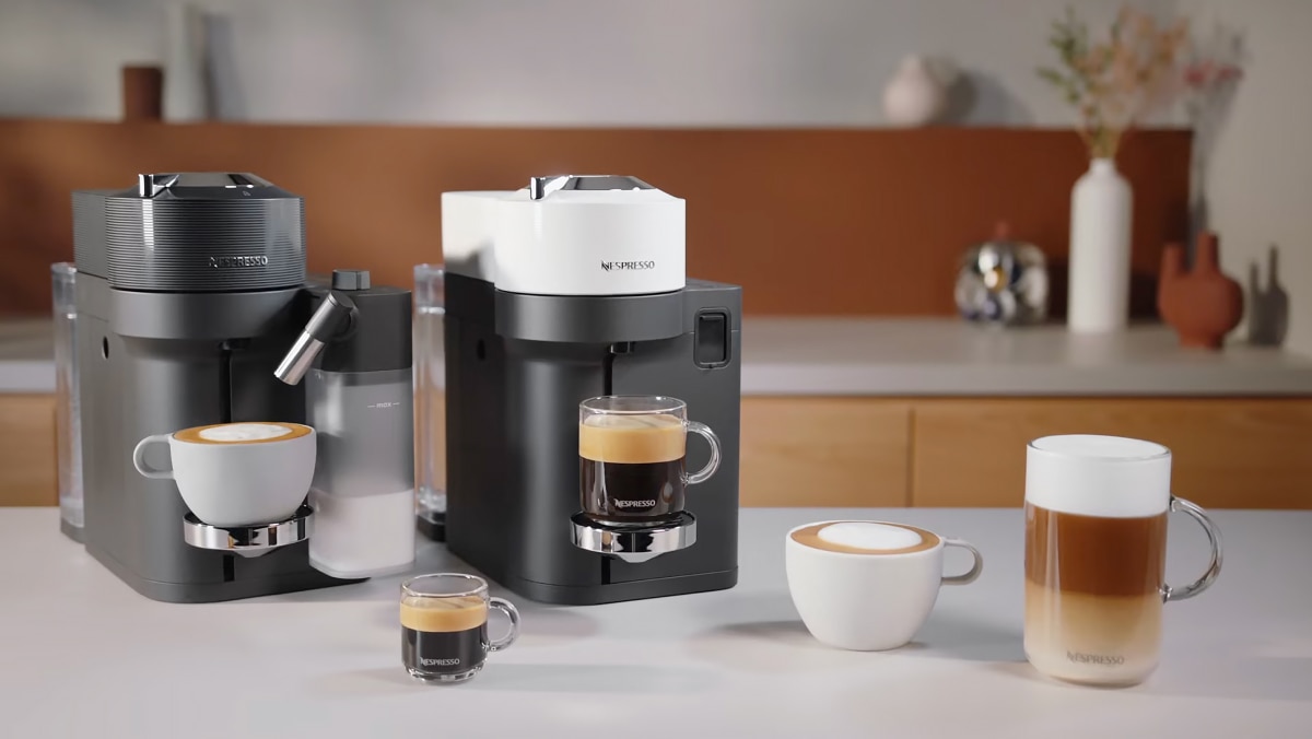 Nespresso Vertuo Lattissima - Black | Latte Machine