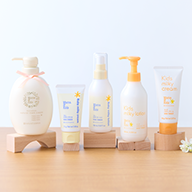 保湿とUVケアが叶う1本2役の「ママ&キッズモイストUVミルク（ドリーム