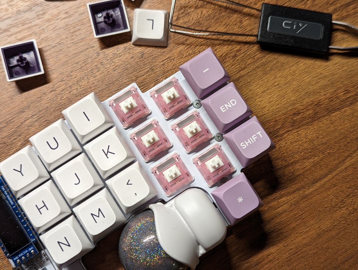 Keyball 44レビュー | 逸品。世界に通用すると思う。買うべき