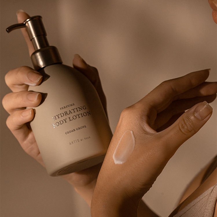 ARTiS di Voce ハイドレーティングボディローション 300g 3306 FIRST