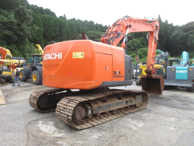 株式会社ナンニチ｜HITACHI 油圧ショベル ZX225USR-5B 301641