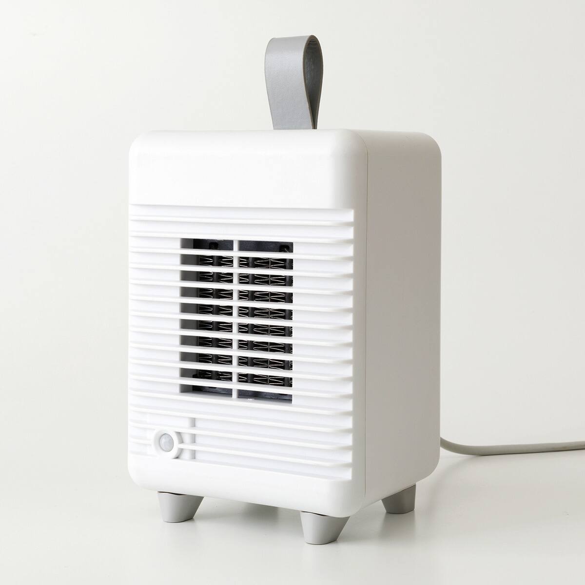 人感ミニセラミックファンヒーター(KH07 ホワイト) | ニトリネット