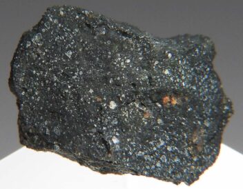 炭素質隕石 の商品一覧- 鉱物標本・隕石標本販売のWeb専門店 エヌズ