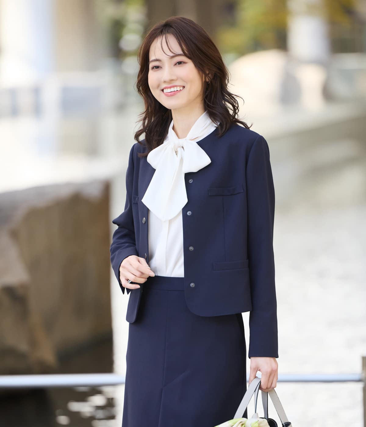 ウォッシャブル】コンパクトダブルクロス ドット釦ノーカラー