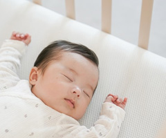 キャンペーン】ベッドサイドベッド03 ホワイト(添い寝安全ベルト付