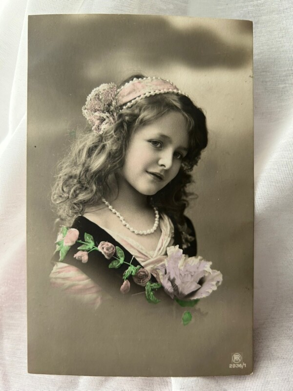 Snowdrop Postcards アンティークポストカード専門店