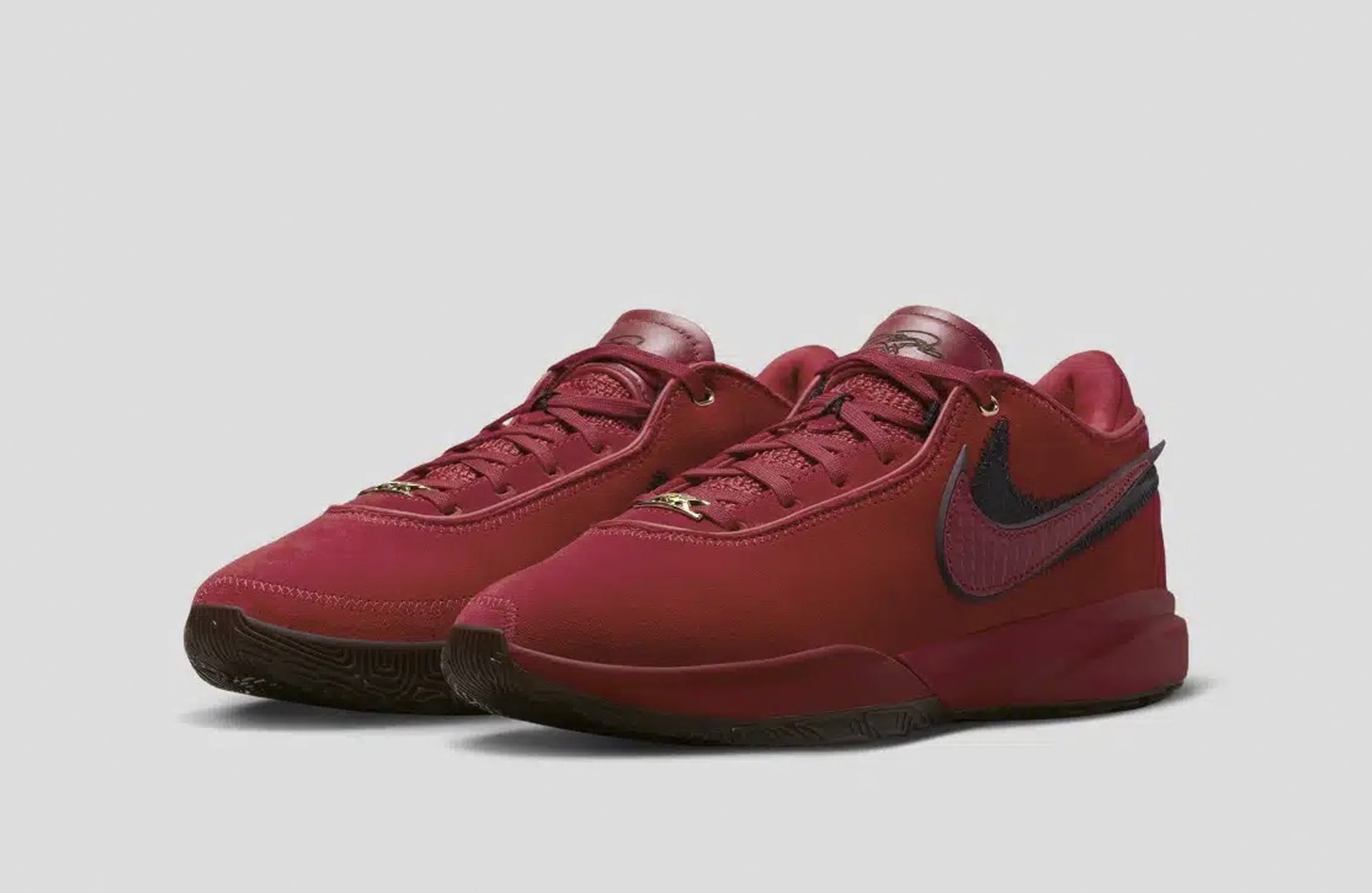 Nike LeBron 20 “Liverpool” Edition Sneaker Surfaces - SoccerBible