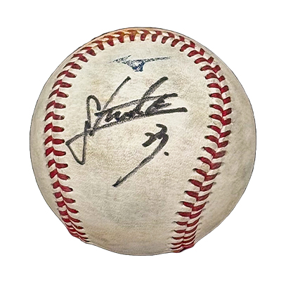 チケット購入で周東選手のサイン入り試合球が当たる！ | 福岡