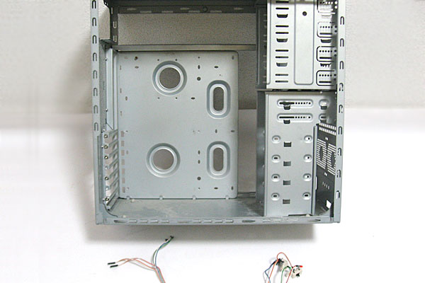 余剰パ－ツで使えるPCを自作しちゃおう!?P5Q(LGA775)とQ9650(C2Q)と