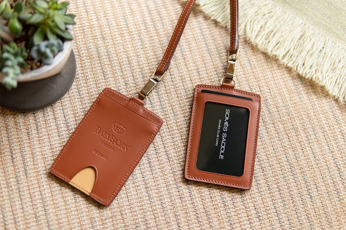 特製IDケース&ネックストラップ | ソメスサドル【日本の革鞄と馬具】